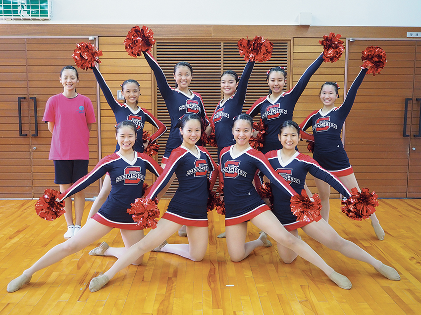 チアユニフォーム バトン美品高校 部活 大会用 紺×白×赤 チア ダンス チアユニフォーム バトン美品高校 部活 大会用 紺×白×赤 チア ダンス